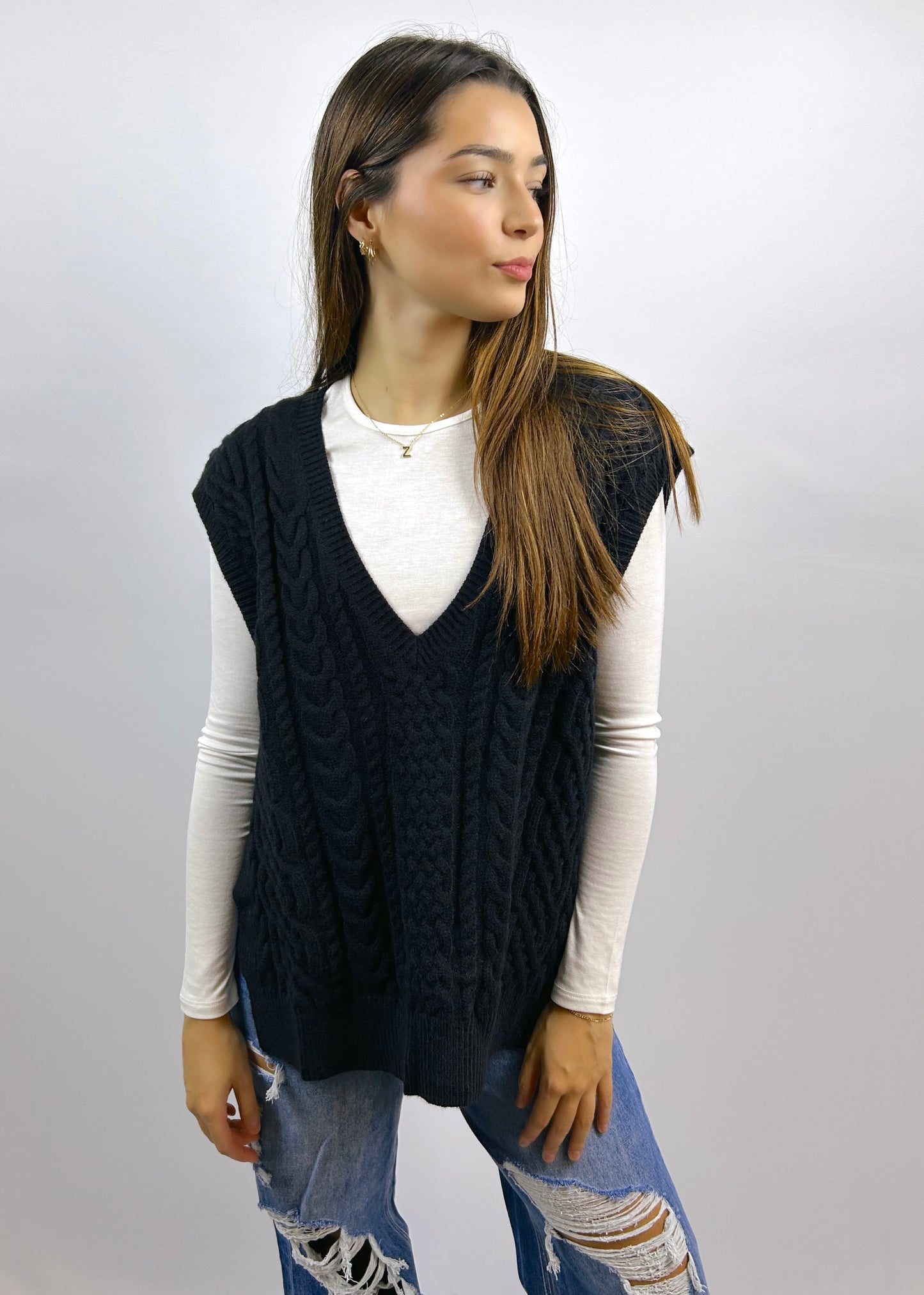 Cable Knit V-Neck Sweater Vest | Black - CC Boutique