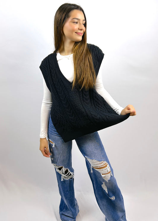 Cable Knit V-Neck Sweater Vest | Black - CC Boutique